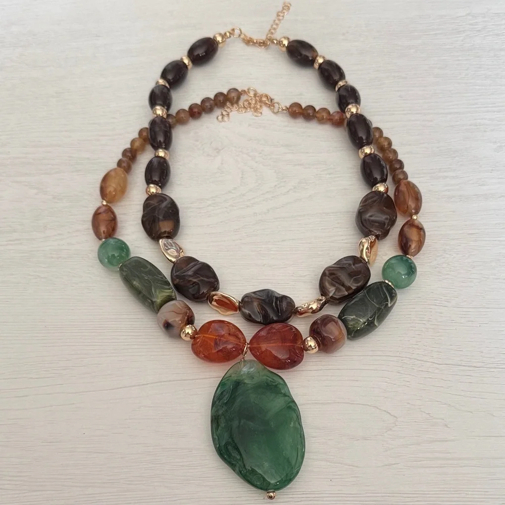 Chic Green and Brown Beaded Necklace - Picture 2 of 5
